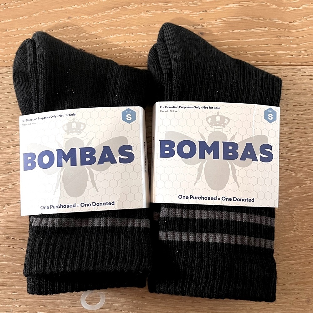 Bombas 2 pairs of black/grey stripe crew socks, size medium, new with tags